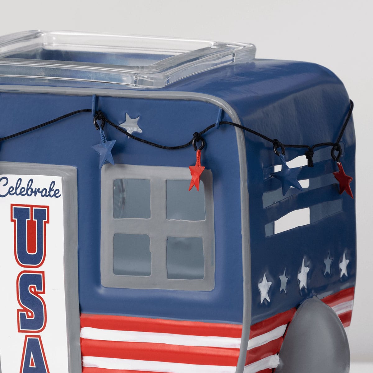 scentsy camper th of july close up