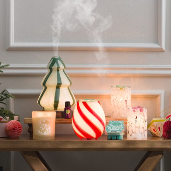 Peppermint Swirl Scentsy Warmer